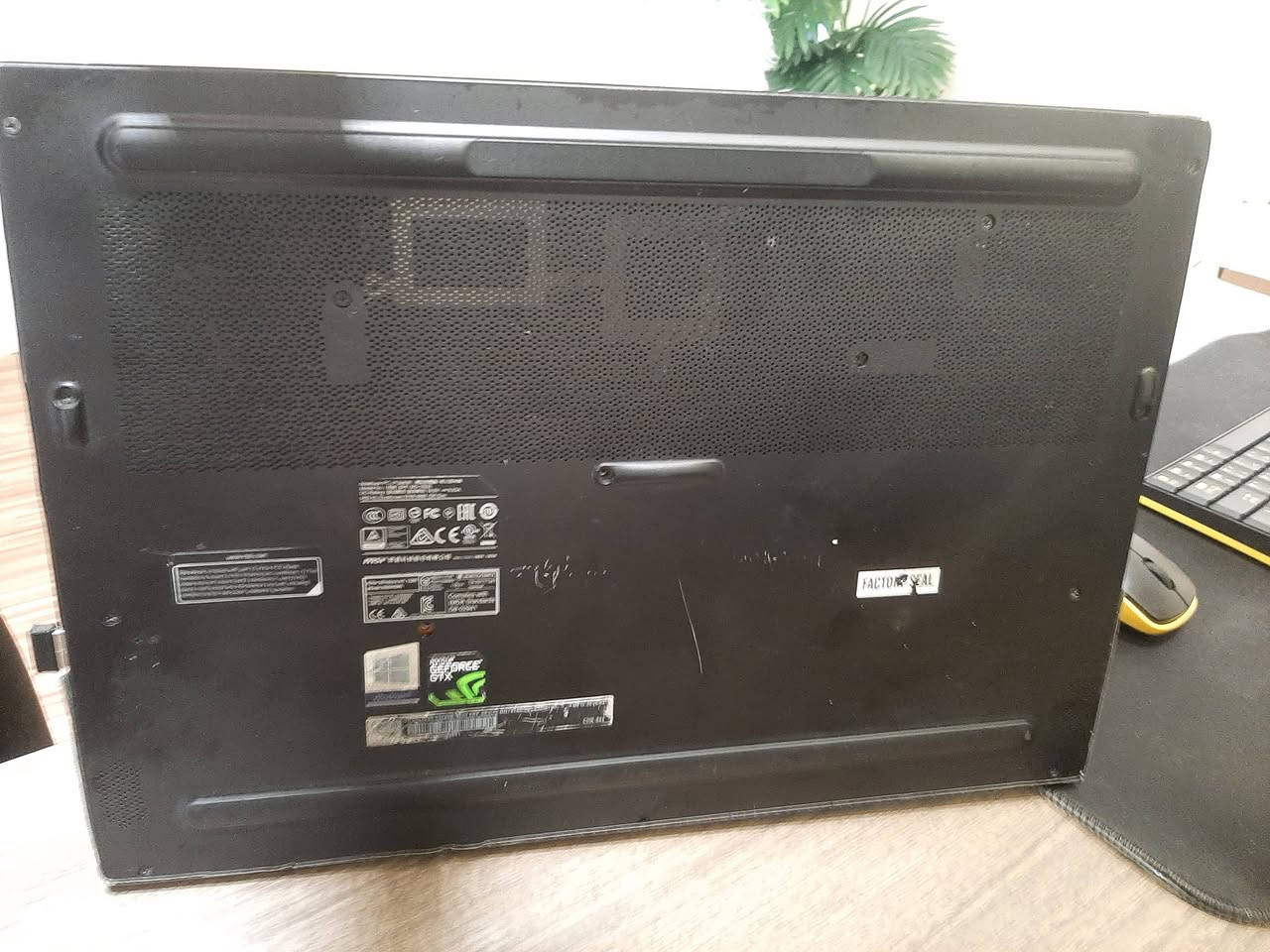 السلام عليكم  لابتوب  كيمنك msi مواصفاته موضحه بالصور شاشه  مالته ١٤٤ هيرتز كيبورد ارجي بي  للبيع ب٦٥٠ وبي مجال للشراي
مكاني شعب ***********
