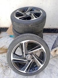 اخوان تايرات هنه وايل كب رياضي البيع السعر 300وبيه مجال التفاصيل اكثر ...