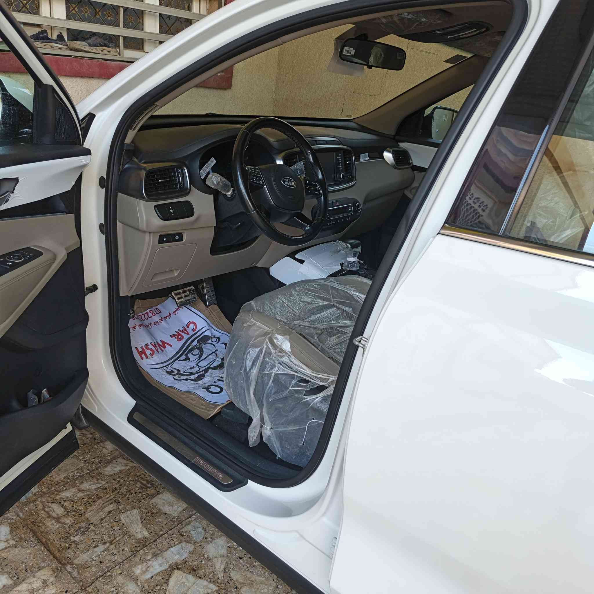 سورنتو موديل 2020 خليجي مكفوله كفاله عامه بصمه عدد اثنين لد امامي بردات خلفيه كراسي مخمل الاماميات كهرباء باب الصندوق كهرباء تبريد ثلاث قطع السياره جديده ماشيه 48 الف قابل للزياده                  المكان السماوه رقم الهاتف *********** السعر 285 ورقه
