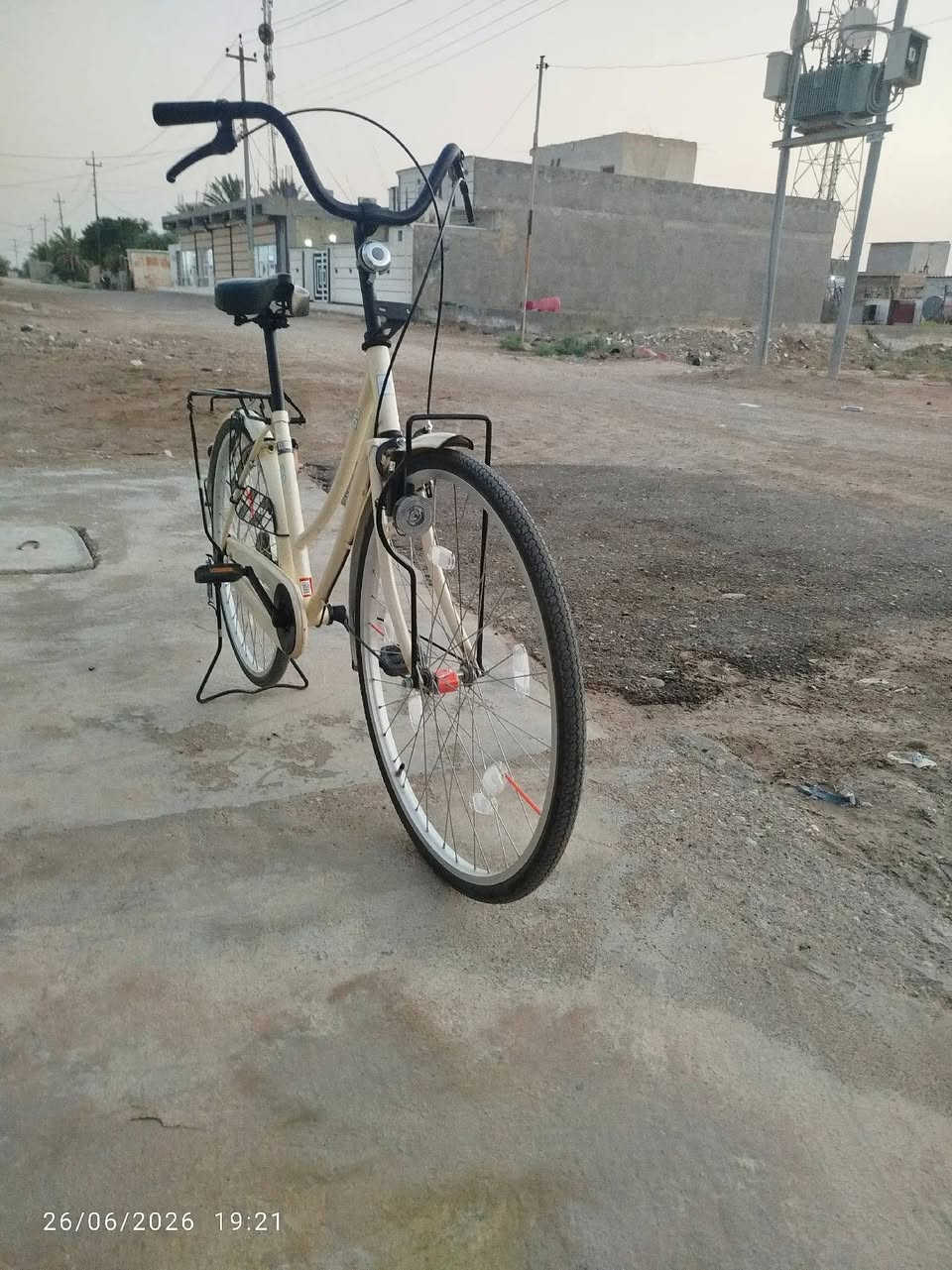 سلام عليكم بيسكل للبيع ياباني جديد مال حاويه السعر...***********
