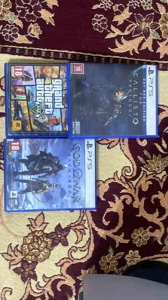 🎮 عرض ناري  الـ PlayStation! 🔥
✨ بلايستيشن 5 فات - إصدار ياباني ✨
✅ مستعمل نظيف جداً 🧼
✅ جوستك أصلية 🎮
✅ 3 أقراص أصلية:

God of War Ragnarök ⚔️

GTA V 🚗

The Callisto Protocol 👾
💰 السعر: 500,000 دينار
📦 كامل الملحقات الأصلية
📍 التوصيل متوفر لجميع المحافظات

📩 للتواصل: ***********
