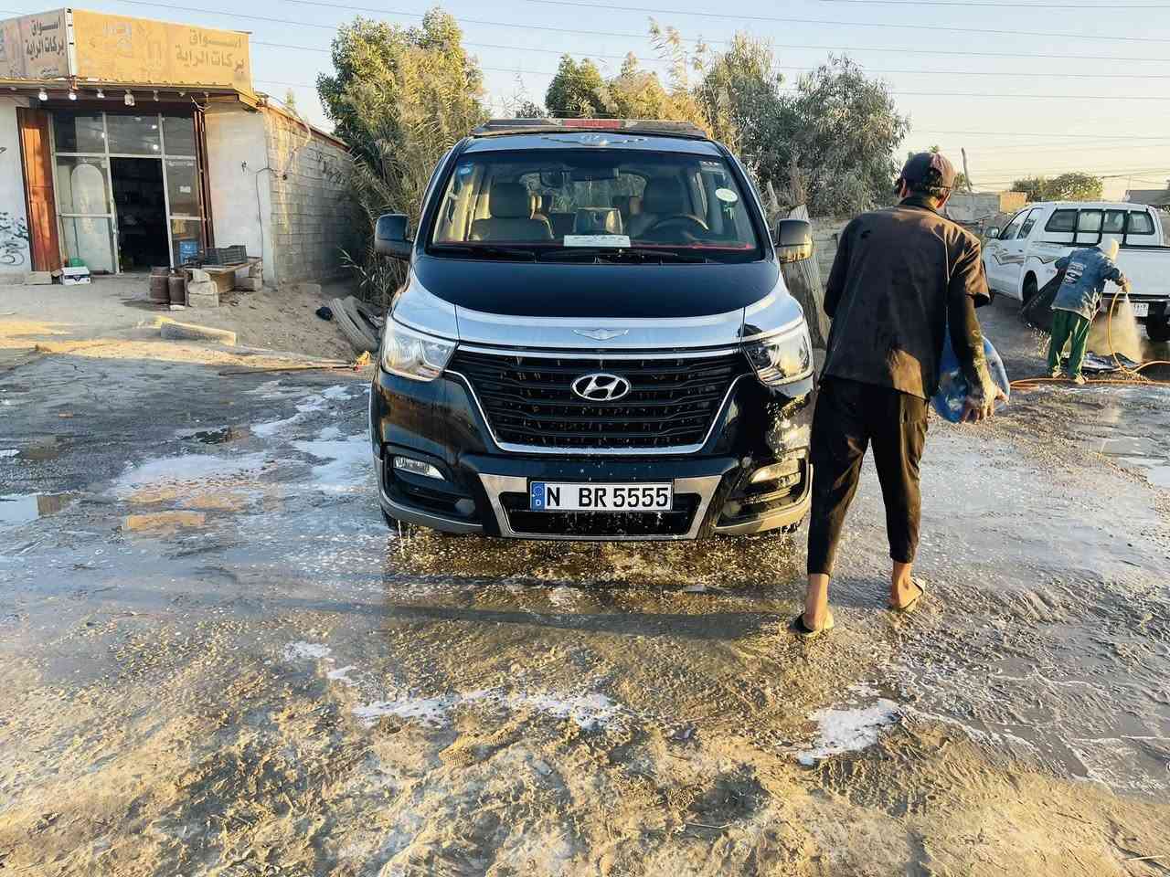 سلام عليكم ستاركس فان فان مديل ٢١ كفاله عامه رقم بغداد سنويه ٢٨ العنوان دوانيه ناحيت شافعيه لون سياره بيذنجاني وليسه اسود ***********
