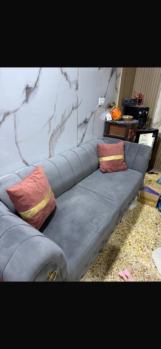 تخم 10 مقاعد كلش نضيف شغل عراقي الاتصال ***********
