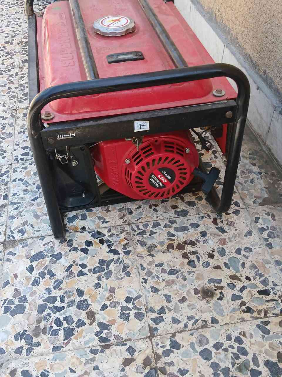 مولده لبيع البصره حيانيه  جديده 

بس مادري شبيه شمر دهن من فضله 
 سعر ١٠٠  ***********
