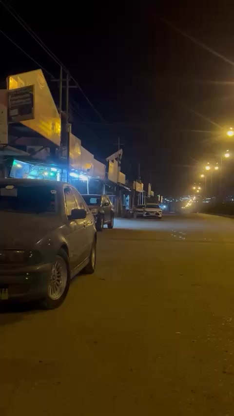 بیئێم سەقەڕ  مەنە فێست ئەسل مۆدێل 98 ی تۆماتیک گێڕ سپۆرت  مەکینەی 528 واتا 6پستن ئاڵتونی بازار  فول فولە بەس پەردەو جلد نیە  سەیارەکە پێشو دوای کەپسە مەکینەو گێڕ بەشەرت تاقم وایەر بەشەرت واتا مەسرەفی نیە  نمونە لەجوانی  سوکان محوەر نیە بیلاد خۆمانە  خوار هەموو بازاڕ نرخ. 35 معامەلەیەکی برایانە تکایە مشتەری نیت سەرم مەیەشێنە لەگەڵ ڕێزدا
ژم.***********
ژم.***********
