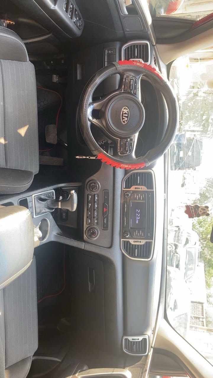 السلام عليكم   سبورتج أمريكي ٢٠١٨ حادث بسيط جدا محرك ٢٤٠٠ ماشيه ٩٩ رقم بغداد والسعر ١٦٠
للبيع المستعجل
***********
