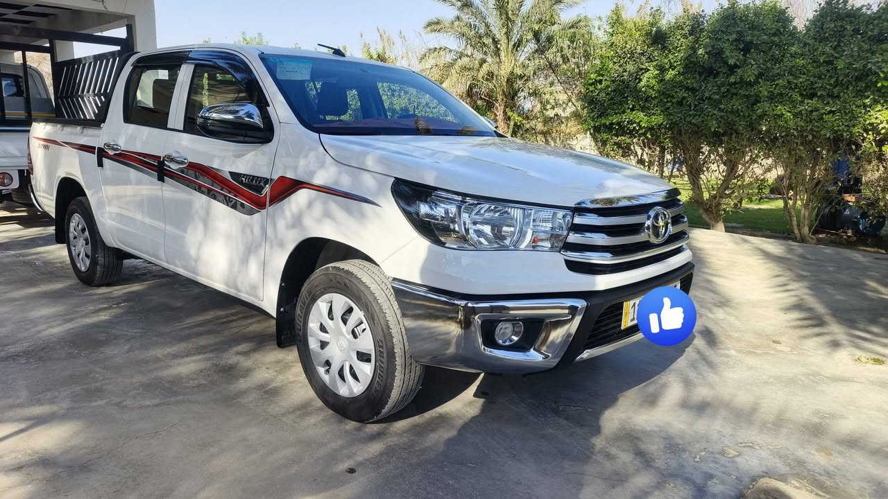 سلام عليكم للبيع تويوتا هايلوكس ساز موديل2025 رقم بغداد (كير عادي) سياره مكفوله كفاله عامه من صبغ وتبديل والفتح بيها اقل شبر بارد ومكحل اثر شخط فقط سياره ماشيه ١٥ الف حقيقي بعدها بضمان الشركه صيانه سياره جدا نضيفه مكاني بغداد للستفسار اتصل🗣📲📞
*********** سونار مرفق بل منشور
