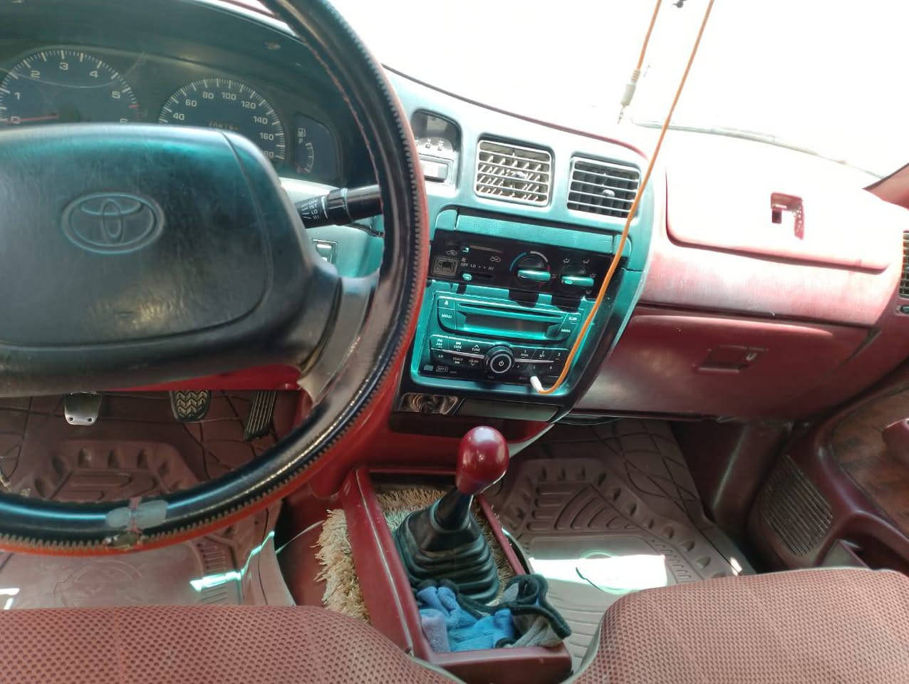 السلام عليكم سياره جمره موديل 2001 رقم بصره  سنويه مامنتهي سياره جاهزه  فول مواصفات كير ومحرك كفاله سياره مصبوغه  جماليه  مكان  سياره  بصره سفوان  سعر 90    وبيه مجال قليل رقم  ***********
