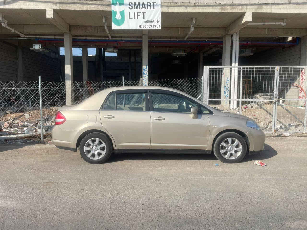 سەرەتا بەناوی خوای گەورە نیسان تیدە 2009 سەیارەکە جاهزە رەقەم و سەنەوی نوێێ سەیارەکە گێروو مەکینەو تەبرید سار د و گەرم تەقەو رەقە کامل بەشەرتە تەحویل بەشەرتە پێشوو پشتی کەپسە 5 پارچەی سبوغە قیچەک کالبونەوەی هەیە بەس سەیارەکی جاهزە بێ حەیبو حارە لەهەولێرە سحریشی 83 قیچەک مەجال *********** أربيل, العراق
