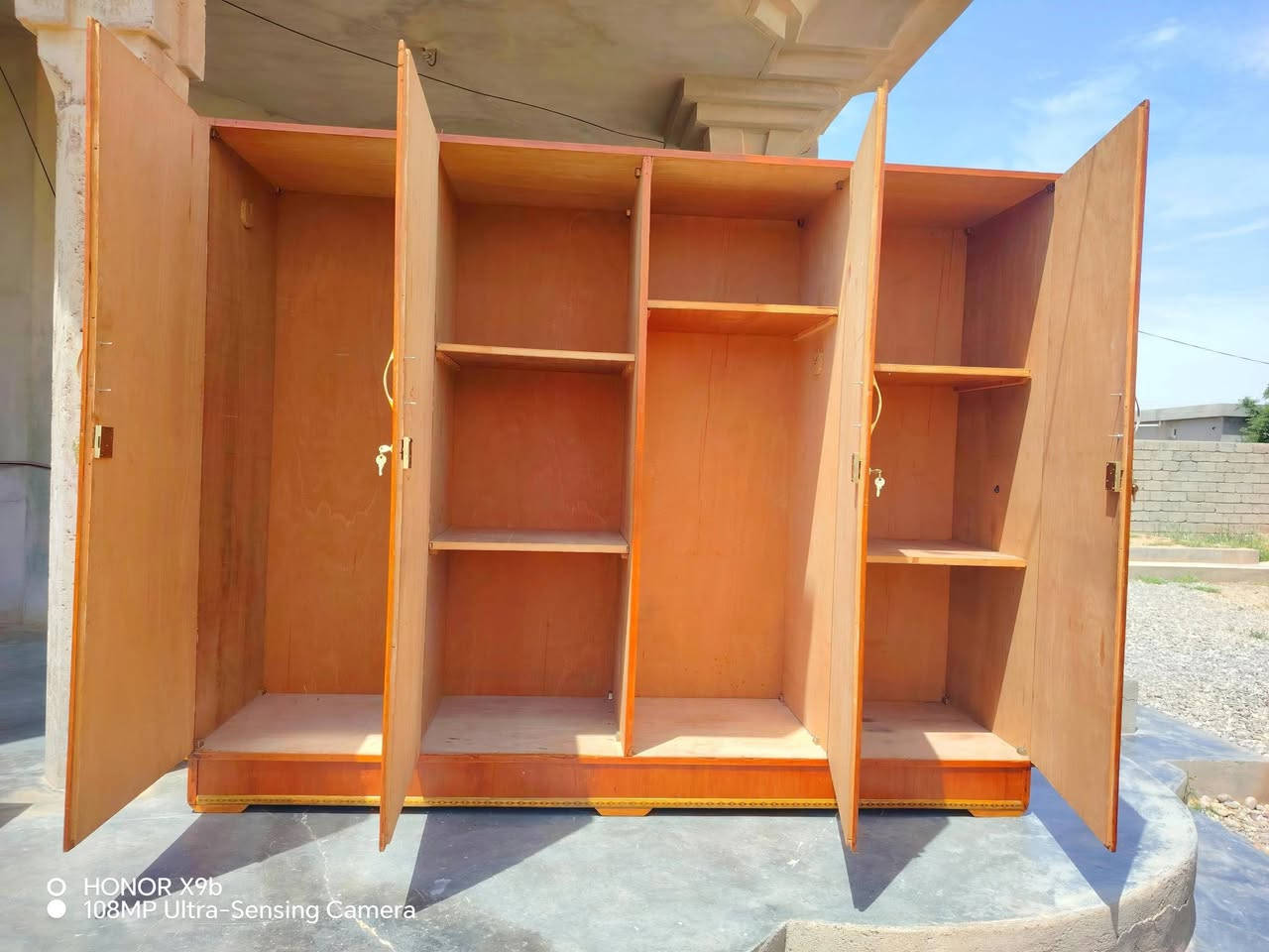 السلام عليكم
يتوفر اثاث مستخدم نضيف الاسعار مكتوبه تحت الصور


**إذا كنت صاحب هذا الإعلان وتريد حذفه لأي سبب، رجاءا أرسل رسالة إلى الدعم الفني**