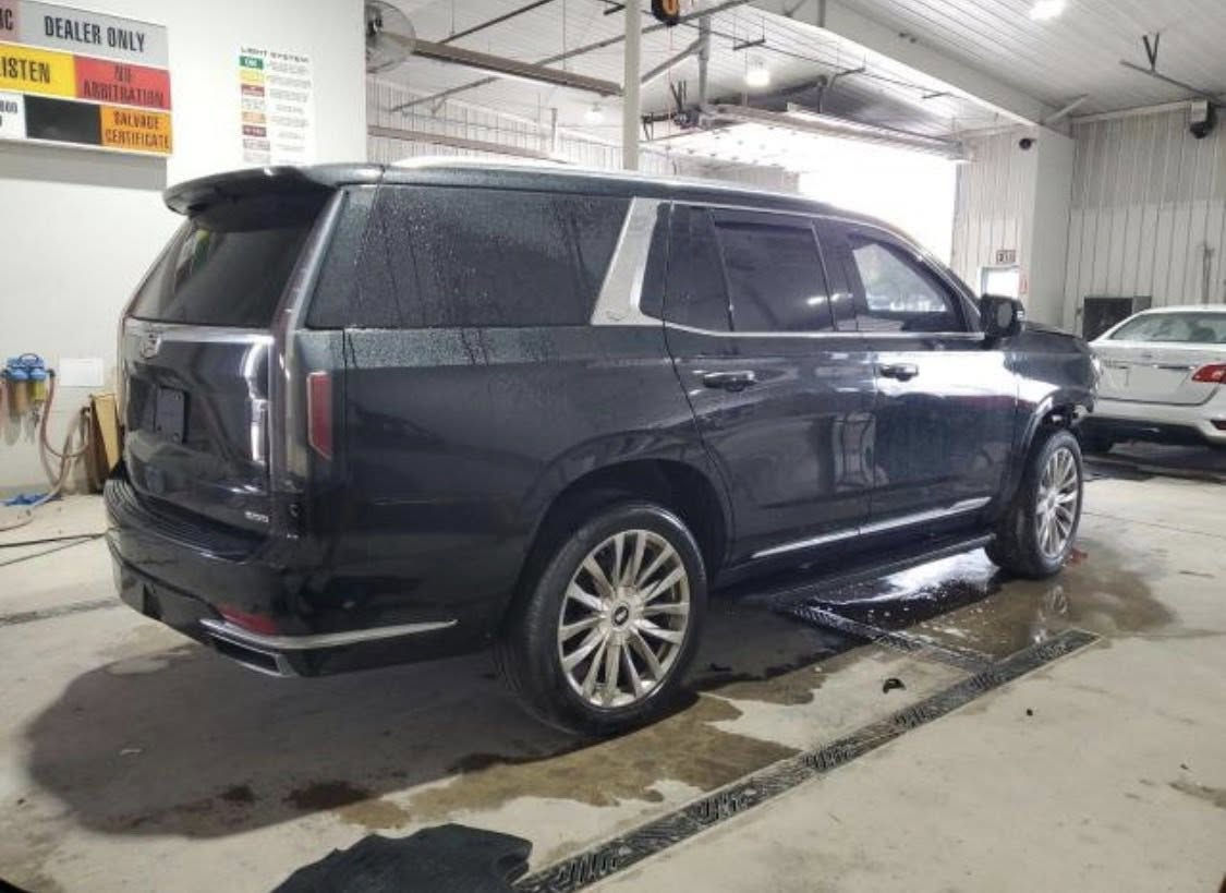 السلام عليكم كديلاك لاكجري موديل 22 كصة مزاد  جاية بطريق وياهة كتاب دبلوماسي معفي من الكمرك السيارة تشتغل وتمشي على وضعهة للبيع  سعرهة 46الف هية و الكتاب يعني 460$ بدون تعقيب  
***********
