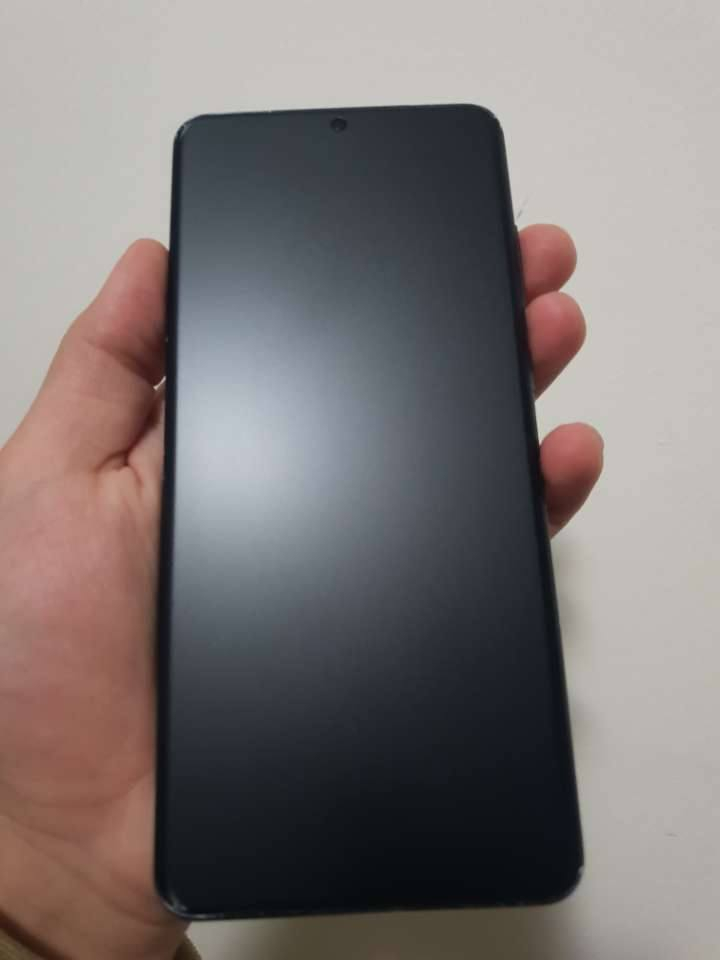 للبيع s20 ultra 5g
بطاريه 5000. مساحه 128

جهاز نضيف گدامكم بس مشكله بالكامره بيها نقطه سوده انطو سعر

لتكسرون بالجهاز اخوكم محتاج🤍

*********** واتس
