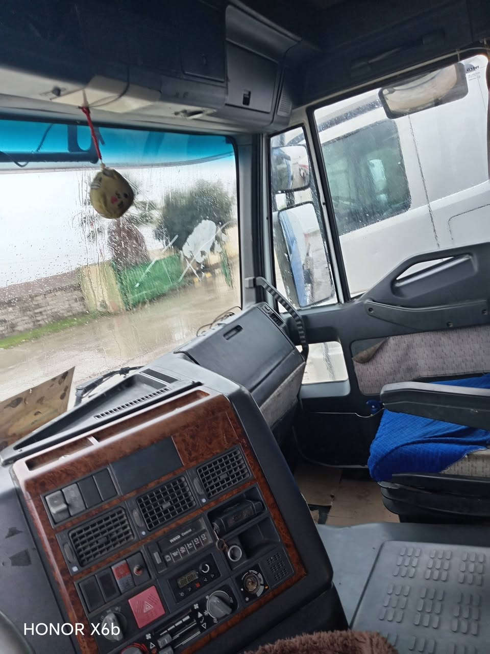 تمت عاده النشر بسبب الوعود الكاذبه اخي لاتنطي كلام
تكلي امسح المنشور جايك) رجان ايذ موشراي لادوخني افيكو رقم نينوى 2002 سنويه لل 2029  طوناج  جديد  جي بي اس تصريح أمني السياره جاهزه للشغل الراس طخم تاير حجم المحرك 480كير 4في 4  للاستفسار أكثر مراسله الصفحه او واتساب ***********
***********
