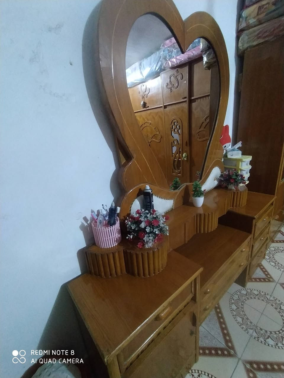 غرفة نوم تسكام كنتو ٥ ابواب استعمال قليل للاستفسار مراسلة خاص


**إذا كنت صاحب هذا الإعلان وتريد حذفه لأي سبب، رجاءا أرسل رسالة إلى الدعم الفني**