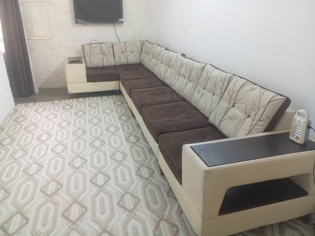 ديوان ٨ نفرات تركي نضافه فوووول
مزاد مهدي خانقيني

خانقين محطه مجاور مركز شرطه ازادي ***********
