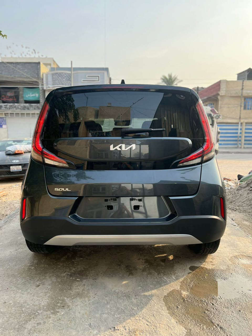 السلام عليكم للبيع فقط 
كيا صول موديل 2025دخول جديد منفيس بسمي بيها رقم فحص مؤقت المواصفات S فول رادار امامي خلفي جانبي مكينه 2000دوش ويل كب شاشه چبيره تحديد مسار توقف ذاتي  3انضمه قياده  وبعد هوايه مواصفات ماشيه 4الف صور الحادث ورقم شاصي بل منشور حادث جانبي صبغ باب وجاملغ وجزء من البنيد السعر 145ورقه وبيها مجال  مكاني بغداد الشعب  اي ستفسار *********** بغداد, العراق
