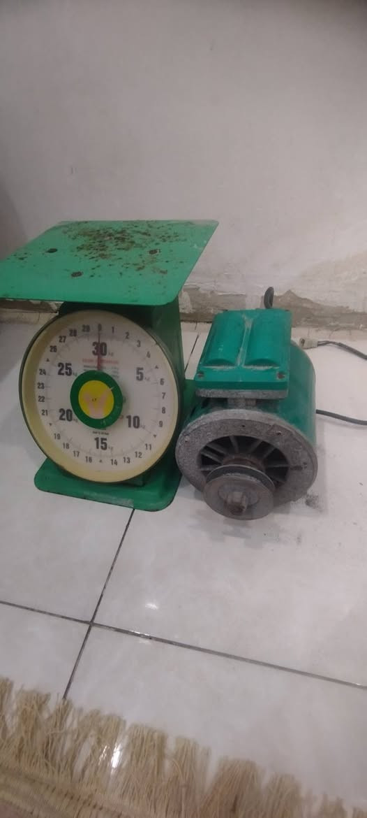 للبيع الماطور جديد سعره 40 والميزان سعره 25 مكاني الشعب


**إذا كنت صاحب هذا الإعلان وتريد حذفه لأي سبب، رجاءا أرسل رسالة إلى الدعم الفني**