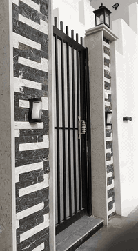 بيت حي التربيه ملحق الاولى 150متر طابقين الطابق الارضي مفصول عن الطابق الثاني البيت بناء حديث 2025 البيت نضام كاميرات والطابق الثاني نضام دكتات  البيت مطلوب 16مليون لجمعيه البيت سعر 146مليون   رقم الموبايل ***********    / ***********
