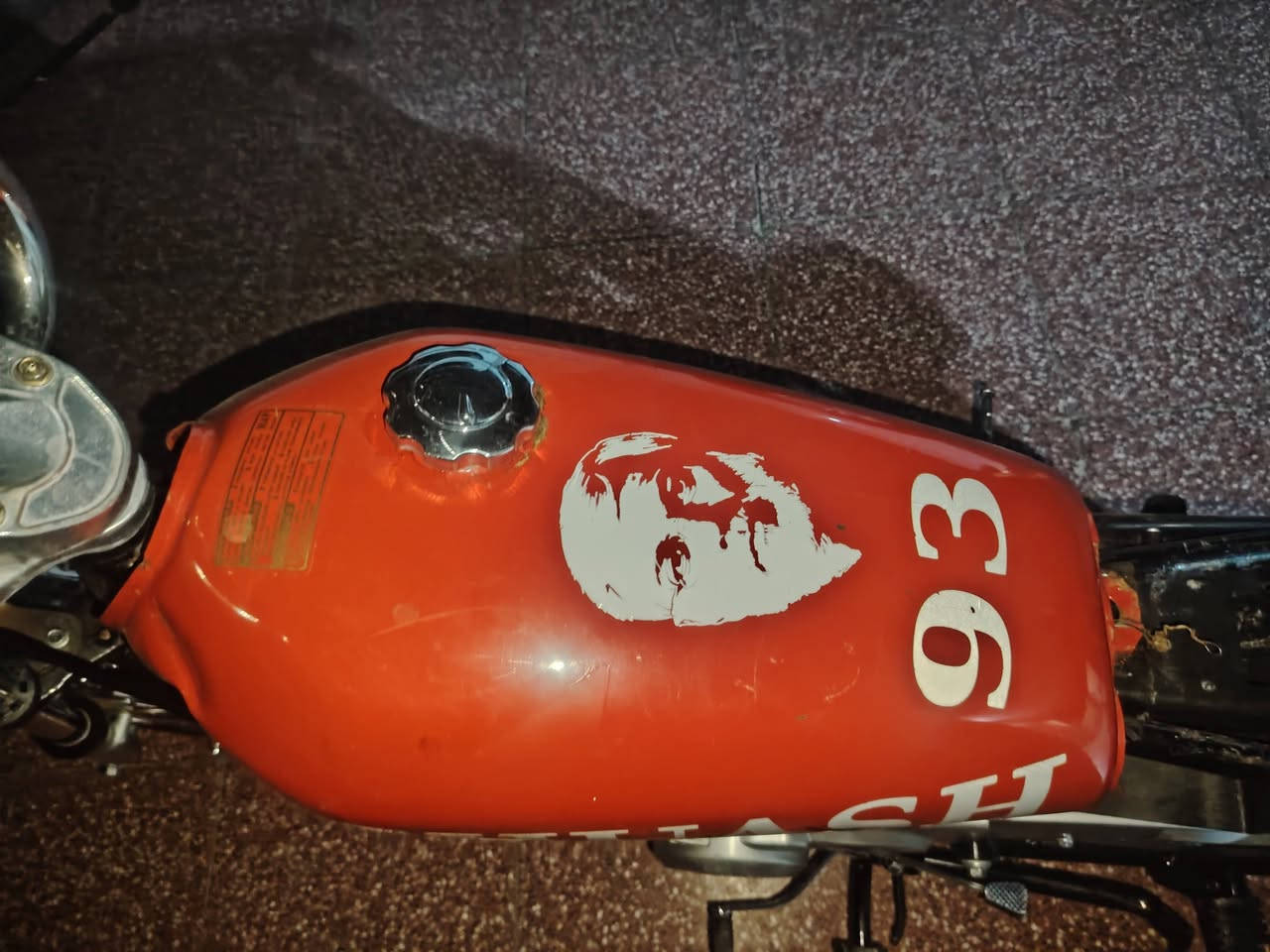 للبيع 50 كلهن 
***********
