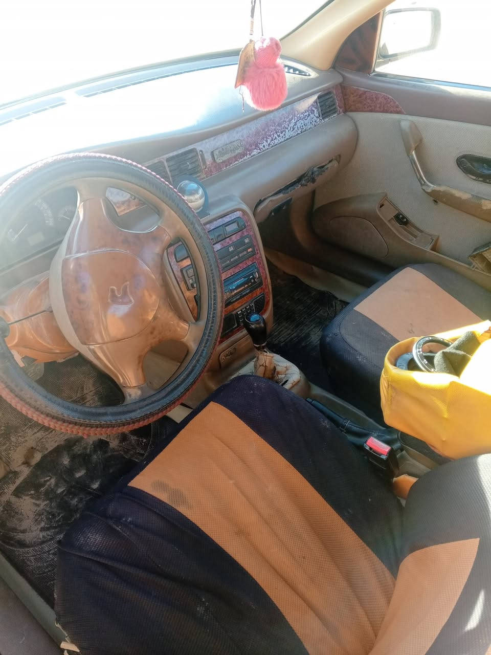 اسلام عليكم سمند للبيع موديل 11 مكينه جديده كير حداديه جدد سنويه نافذه ب 2022 راعيه يريد مداور عليه مليون هيئه وغرامات ب 18وبيه مجال مكان الديوانيه  اتصال ع ***********
