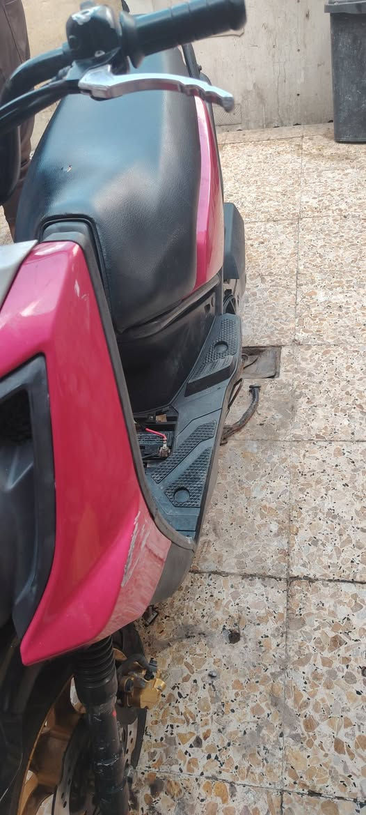 سلام عليكم دراجه سكنس جبلي للبيع الدراجه مكينه مكفوله كهرباءيات شغاله دراجه شلعه معدل مكاني ام الكبر السعر ٧٥٠ وبيها َمجال قليل رقم الهاتف ***********
