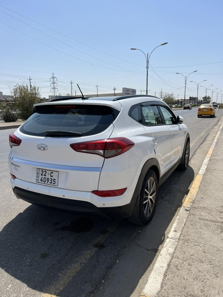 السلام عليكم توسان 2017 رقم اربيل بيها بارد باب ورا النفر ماشيه 102الف شرط تحويل سعرها 175$ الاتصال على صاحب السيارة ***********
