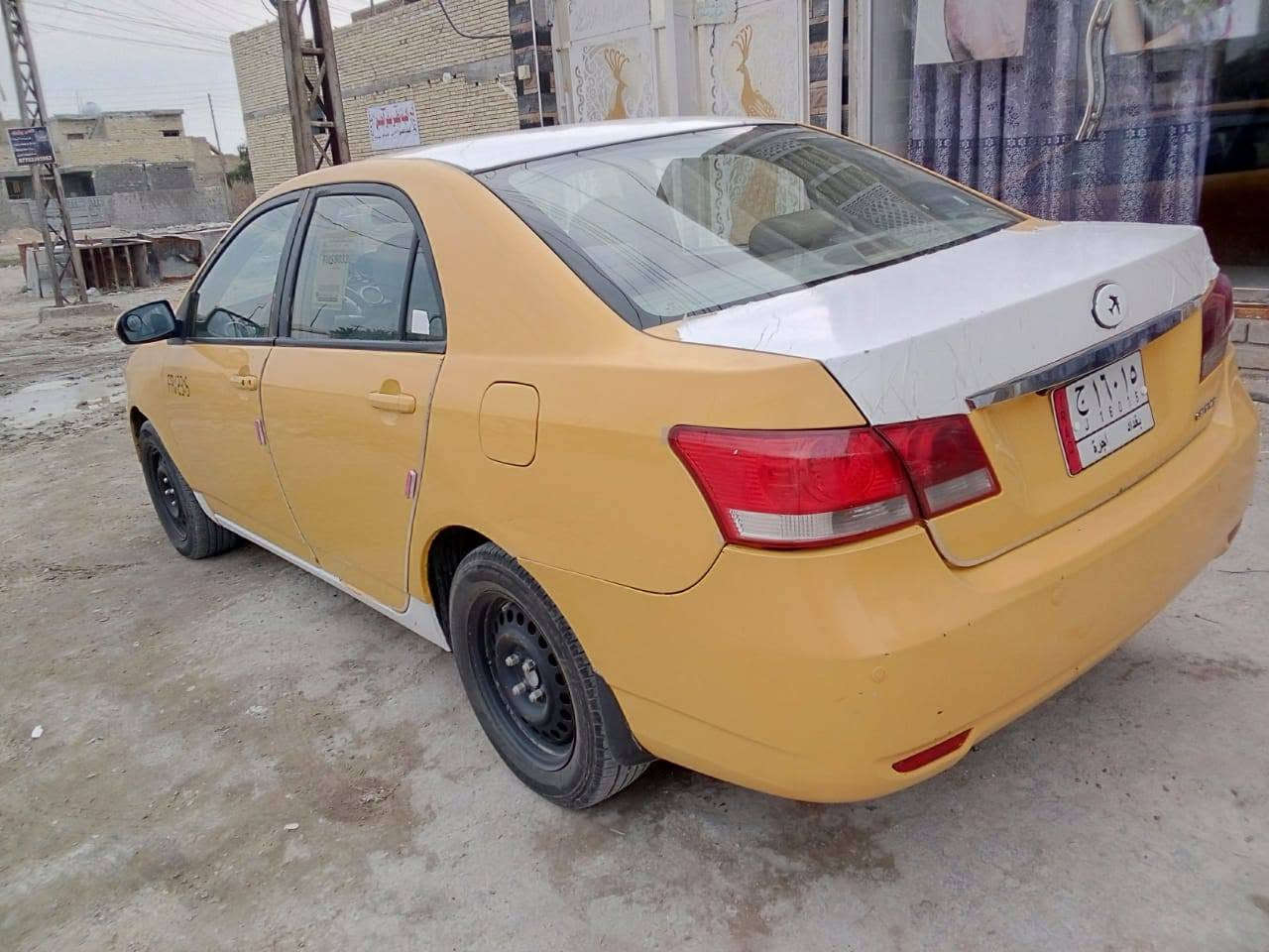 بي واي دي G3 بصمه اوتوماتيك 2013 للبيع 
هيئه مصفره السياره ب اسم ابويه 
بيه ضربه وره باب السايق موضحه ب صوره
مكان سبع البور بشارع الطيار قرب اسواق الامير 
السعر 45 مع المجال 
الاتصال *********** واتس
