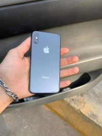 آيفون اكس • ذاكرة ٦٤ • بطارية ١٠٠٪