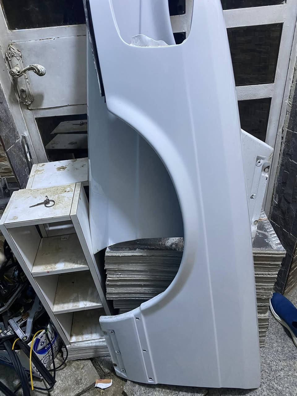 سلام عليكم لبيع 
كشر مارسدس جامبو 126 
اربع بيبان باب طويله 
جاملغات  
بنيد 
صندوك 
جداد معنه كلمه مصبوغات صبغ درجه اولى 
لا خياس ولا معجون ولا رصعه ولا شغط مصبوغات ستوهن بغداد 
*********** حسن
