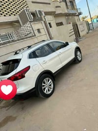 نيسان روغ سبورت • ٢٠١٨ • كروس أوفر