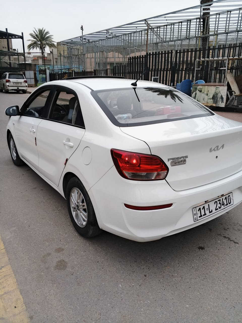 السلام عليكم كيه بيكاس خليجي موديل 2023 ماشيه 18km سويجين مال شركه اسبير منازل 
فتحه سقف شاشه كامرة 
مكينه وكير وتبريد مكفولات برغي ممفتوح بيهن 
بااسمي تحويل مباشر مابيه اي نقص جديده السيارة 
عارضه ب115 مكاني بغداد الأعظمية رقمي ***********
