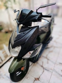 دراجه زت ار 19 للبيع 950 وبيها مجال 07809612150