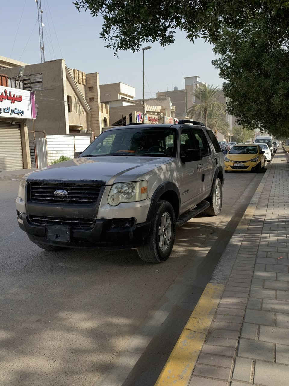 سلام عليكم فورد اكسبلور 2007 
مزاد وزاره داخليه ترقيم مجاني 
سيارة محور مكينة 3000V6
كير ومكينة مكفولات 
كهربائيات شغاله 
داخل 7راكب داخل بيجي
صدر 80/100
تبريد 3قطع 
السعر 55وبيهة مجال 
***********
