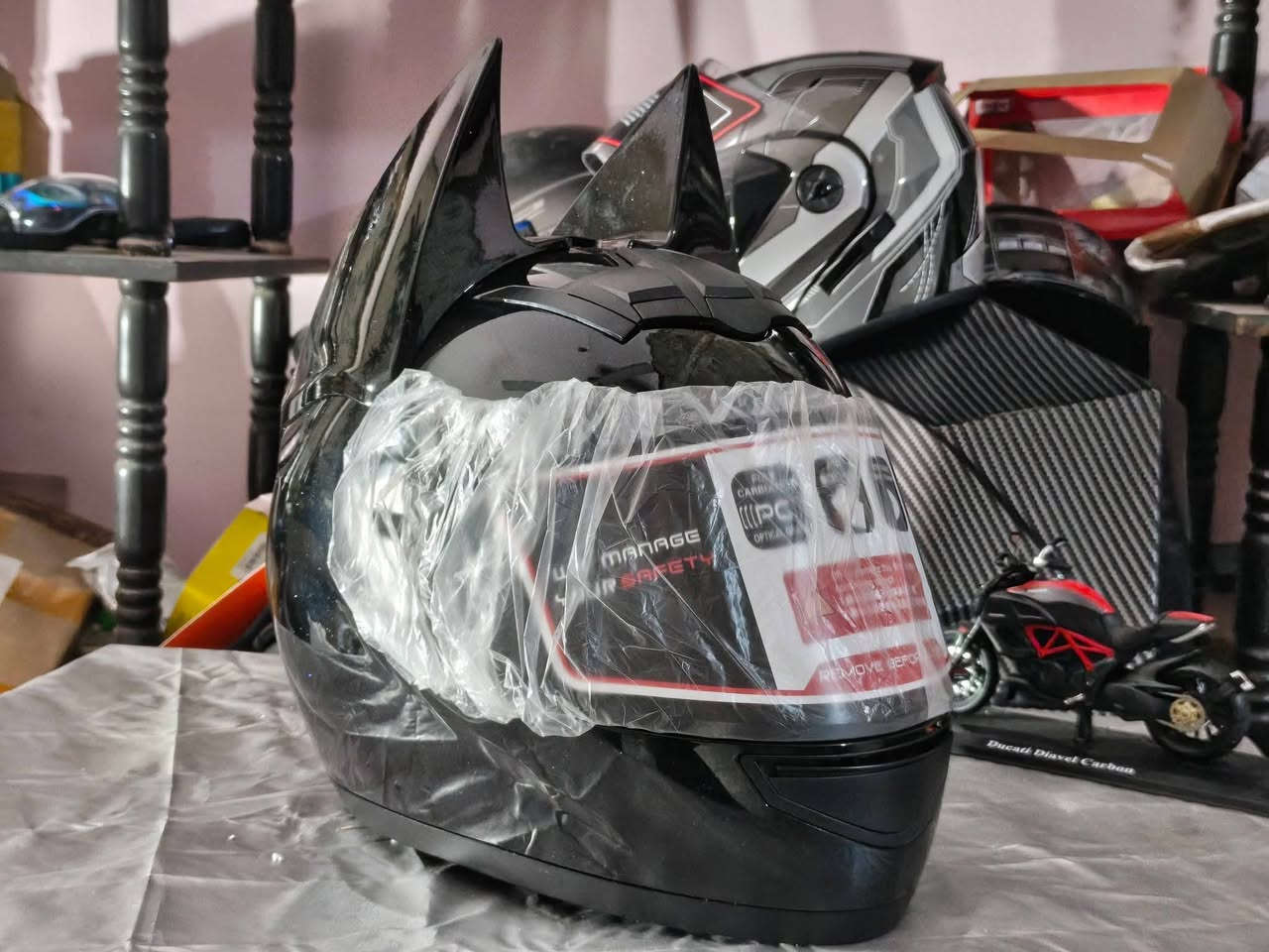 السلام عليكم
خوذة باتمان قياس لارج لون الجامه اسود متوفر توصيل كل المحافضات ٥ الاف


**إذا كنت صاحب هذا الإعلان وتريد حذفه لأي سبب، رجاءا أرسل رسالة إلى الدعم الفني**