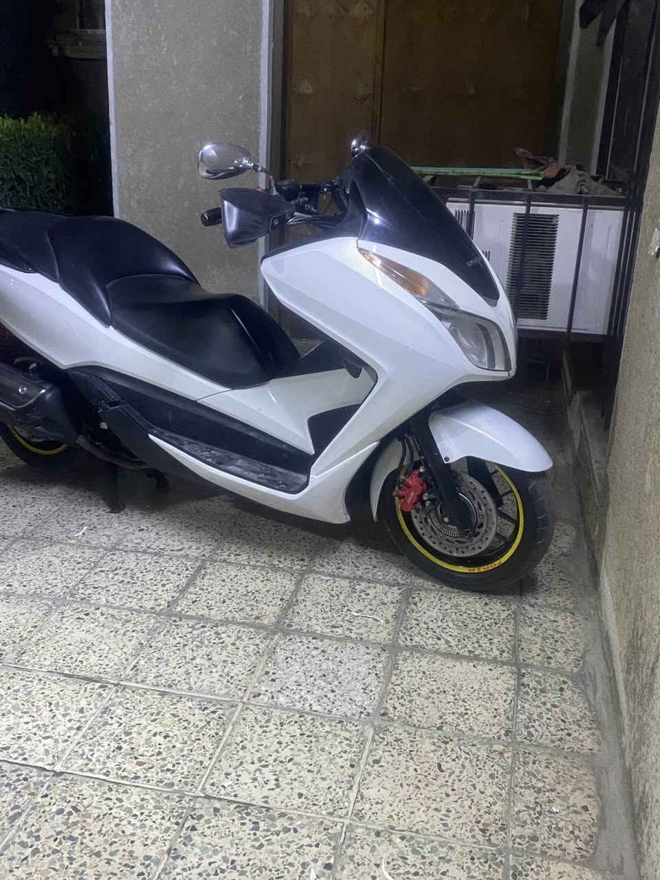 0. 12 للبيع الدراجه جاهزه مكينه ناعمه مكانهه بغداد السعر مليون ٦٠٠ ***********
