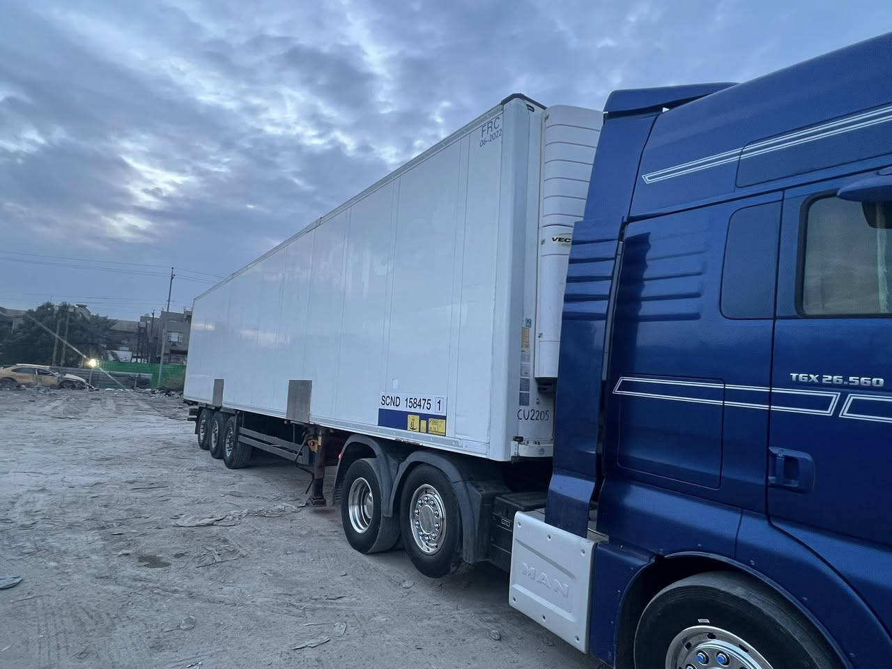 للبيع براد شمتز منفيس دخول  جديد شمالي  موديل 2016 سمك 5السعر ١٦٥. ورقه  للاستفسار ***********العنواو بغداد الشعب@
