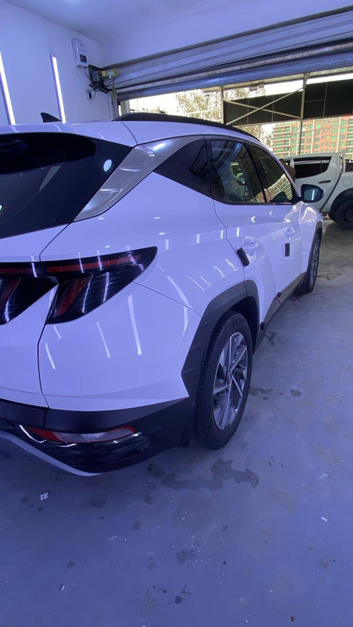 هيونداي توسان 2020🤍🔥
🚘 وارد خليجي🇰🇼( فول مواصفات عدا الفتحه)

🎨 اللون أبيض
🔢 رقم أربيل دولي/ شرط التحويل
🔧 محرك 2000 دوش
📏 الممشى 65 ألف كم
🛠️ بارد إصبعين فقط
💺 كراسي كهربائية
🅿️ حساسات أمامية وخلفية
🔑 بصمة تشغيل
✨ إشارات بالمرايا
🚪 دخول ذكي
🅿️ هاند بريك بصمة
⚙️ ثلاث أنظمة قيادة (إيكو / سبورت / نورمال)
📺 شاشة
🔋 شاحن وايرلس مع منافذ USB أمامية وخلفية
❄️ تبريد قطعتين
🎛️ تحكم ستيرن جهتين
📷 كاميرا خلفية
🌫️ بردات خلفية
🪟 جام أوتو
🔑تشغيل عن بعد // واتو هولد
🚦 مثبت سرعة
🪞 مرايا شفط
💡 لايتات أمامية دوارة فول LED
🔦 زينون LED أمامي وخلفي

📮 السـعـر ✅  198 بيها مجال بسيط 

مكان تواجد السيارة: بغداد /الكاظمية
رقم صاحب السيارة: ***********
