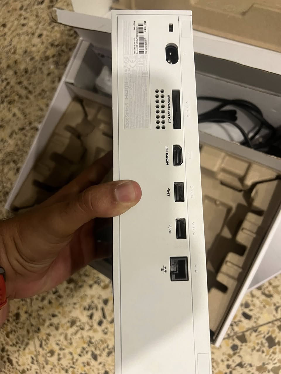 اكس بوكس سيريس 512 gb
انتاج 2023
اس حيل حيل نظيف مامفتوح شرط لوك ستيكر 
جوستك بلادي وغراضه كله بلادي شرط الفحص والضمان 
السعر 325
متوفر توصيل جميع المحافظات 

واتساب ***********
