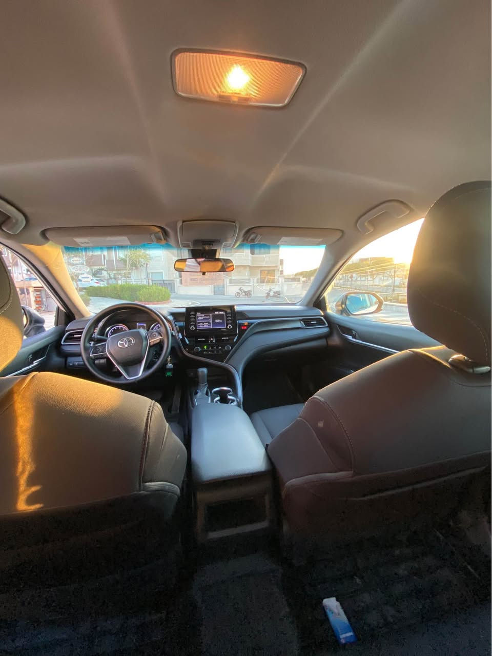 ‏بسم الله الرحمن الرحيم
تويتا كاميري ‏وارد أمريكي 
رقم اربيل  جديد نافذ لـ 2028

الرجاء الشراي يتصل    /   رقم /***********
السعر 191 بيه مجال 

فقط ‏بيها ‏قطعه  وتبديل باب خلف سايق بلاد
‏حتى لايتات بيلادي اصلى ‏دبل زينو
بدون دواخل شرط
بدون ‏تبديل شرط
كافة ايرباگات سليم بشرط100‎%‎ 
سياره نضيفه لوك
موصفات LE
موديل 2021 
ماشية 41mil 
‏لون أبيض 
المواصفات : 
1-فول تحكم ستيرن
2بلوتوث + aux + usb
3-نضام قياده أيكو + سبورت + نورمل  
4-كير أوتو + عادي
5-مانع انزلاق
6- مثبت سرعه 
7-نضام ABS
8-حساس أطارات
9-شاشه كبير 
12-رادار نقط العمياء
13-رادار الخطوط البيضاء
14-لايتات زینون بیلادي 
15-ويل ‏كب
16- ‏داخل أسود 
18-كشن كهربائي 
19-محرك 4 سلندر (2.5)
ملاحظات 📝 "
صور الحادثه موجوده بالمنشور 

ملاحظه :- السياره مكفوله لغد شاصي تكم دواخل كلشي بشرط اكفلهه بلعقد
السياره جاهزه ومابيهه اي نقص على وضع الشركه
مكان ديالى خانقين خناقين, ديالى
