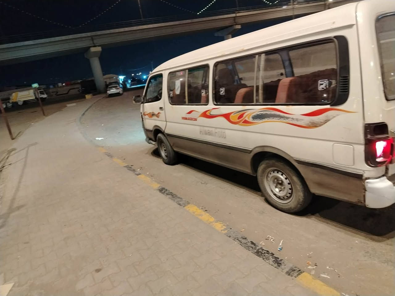 سلام عليكم لوان موصليه للبيع م 14 سنويه عظم السياره جاهزه السعر 28  العنوان نجف ***********
