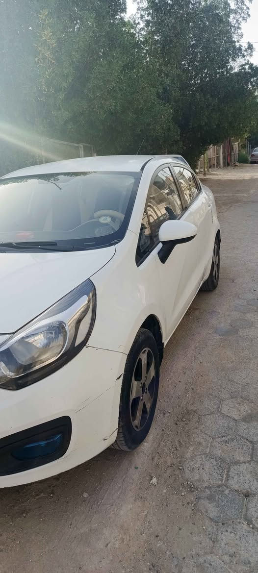 سلام عليكم كيه ريو للبيع موديل 2013رقم مثنى إنكليزي مكان النجف بسمي سنويه مجدده لسنة2031بيه رشات صبغ رقم الهاتف *********** النجف, العراق
