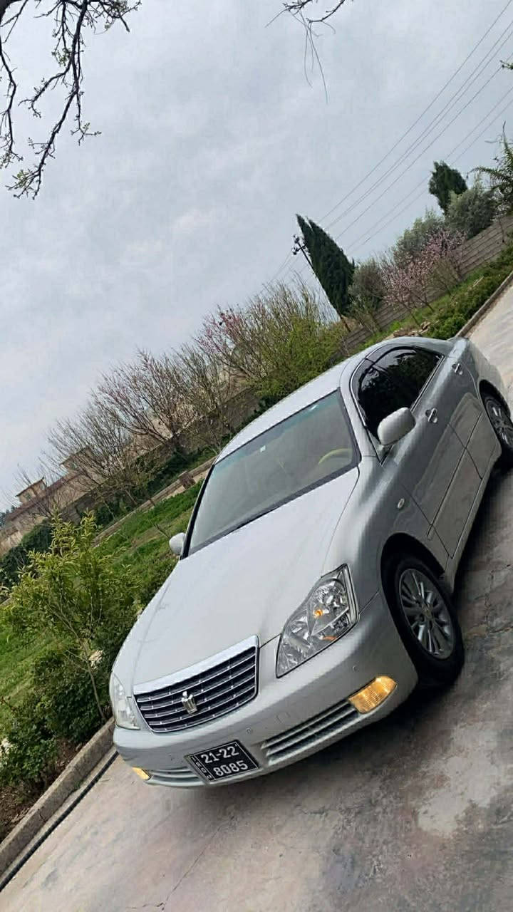 سەرەتا بەناوی خوای گەورە 
شاهانە    
مۆدێل٢٠٠٦
بەسمە ڕەساسی
بەحری
ناوزەرد
سێدوگمە پەردە
چوار تایەی لەژێرایە سفر سفرە 
ویل نەوتی 
تەبرید سارد گەرم مەزبووت
برێک بەسراوە
جامی پێشودوا هەڵگیراوە
سەیارەکە هەزار دینار مەسروفی نیە
سعری٥١مەجال
***********
ڤایبەری لەسەرە
