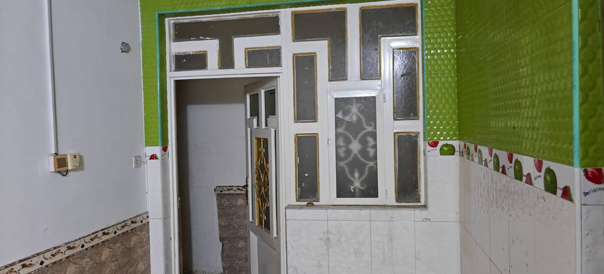 دار للايجار
100 م طابقين الايجار 500
نجف حي سلام قرب مصطفى ابو دجاج يحتوي ع 3 غرف نوم وصالتين وستقبال ومطبح وصحيات


**إذا كنت صاحب هذا الإعلان وتريد حذفه لأي سبب، رجاءا أرسل رسالة إلى الدعم الفني**