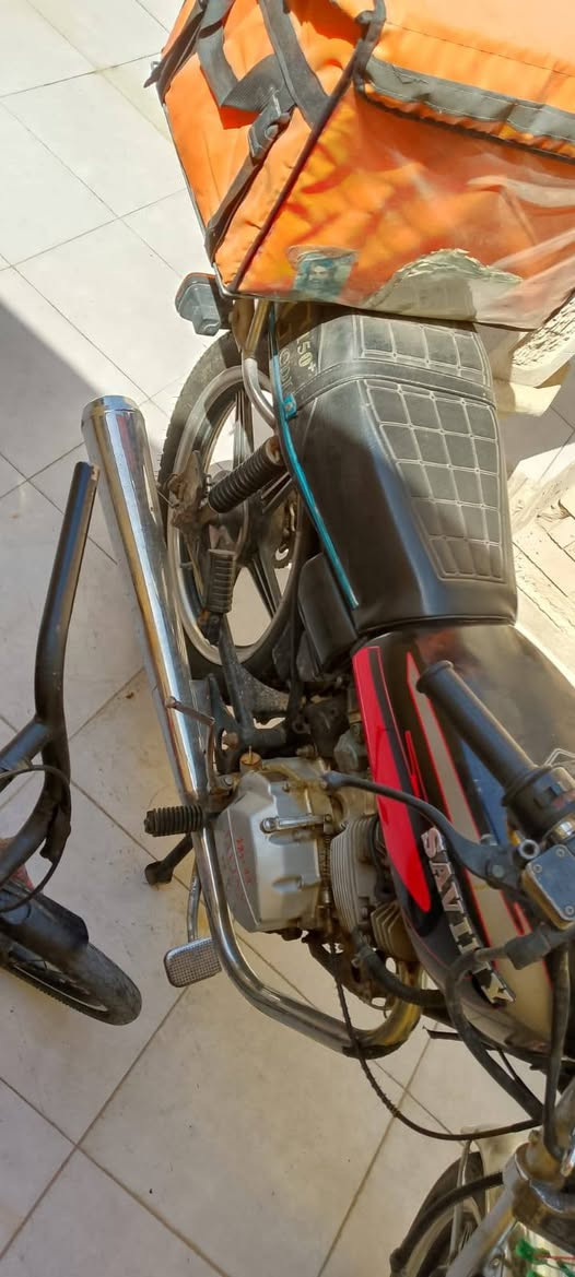*********** تصال فقط 
دراجه ايرانيه سافانا 5كير سلف هندر 
مكانه شعب حي تجار خلف جامع بدريه
