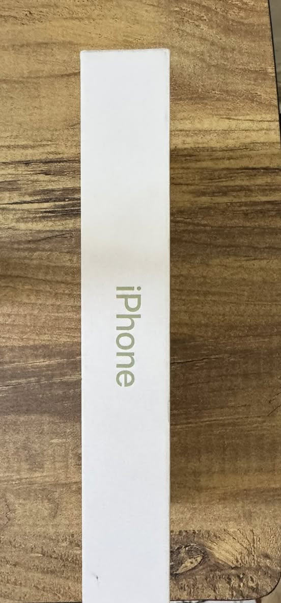 📱 للبيع iPhone 17 (موديل M) 📱
🔹 اللون: مرجي (Sage)
🔹 السعة: 256GB
🔹 الرام: 12GB
🔹 الشاشة: 120Hz
🔹 الموديل: M
🔹 الحالة: جديد 100% وما مفتوح من الكارتون نهائياً
🔹 ضمان سنة كاملة مع ورقة ضمان
🔹 الموقع: بغداد - حي الجهاد

💰 السعر جوة سوك: 1,600,000 دينار قابل للتفاوض للجاد

📞 اتصال / واتساب:
***********

الجهاز جديد ومختوم وغير مفعل، ويا ورقة ضمان سنة كاملة، والجاد يتواصل.

