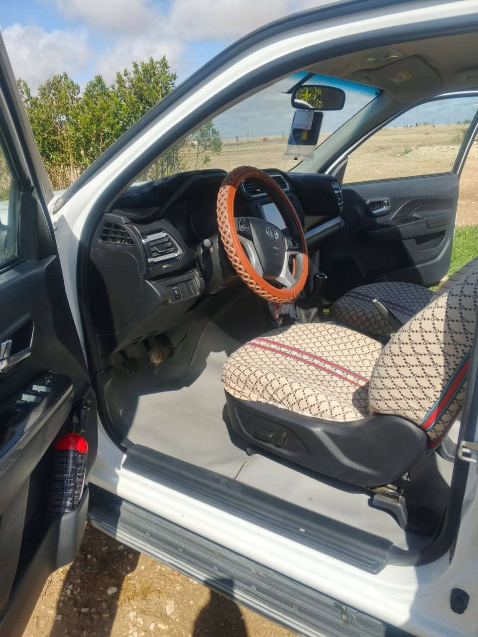 سلام عليكم كريت ول للبيع مديل 22 مكفوله سياره جديده ماشيه 100 تخم تاير جديد مكاني اسماوه ***********
