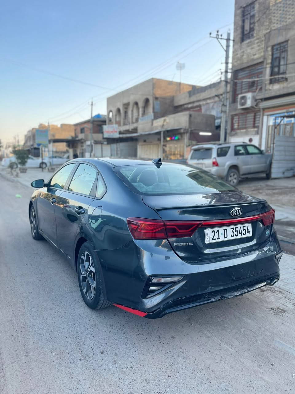 ً
السلام عليكم 
كيا فورتي ٢٠١٩ وارد امريكي حادثها جدا بسيط وبدون ايرباك فقط شبر بخشم البنيد مصلحها على كدها وموضحها يمك بلمنشور فقط شبر بلبنيد السياره رقم سليمانيه رقم وهزه وسنويه قبل شهر بسمي تحويل ثاني يوم وعندي طخه بلدعاميه الخلفيه البارحه طخني على وضعها السياره S فتحه رادار لد خلفي السياره ماشيه 86 وجديد وعلى وضع الشركه وماناقصها شي نضيفه كلش #السعر135 العنوان بغداد البياع الشرطه الخامسه
***********
