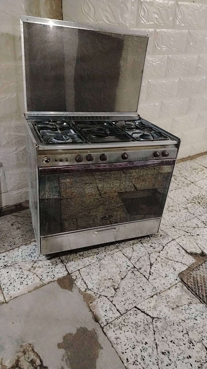 طباخ كريازي كولة شغال علفحص باب اول فجااعيونة كام يكبكبن عندي نضيف


**إذا كنت صاحب هذا الإعلان وتريد حذفه لأي سبب، رجاءا أرسل رسالة إلى الدعم الفني**