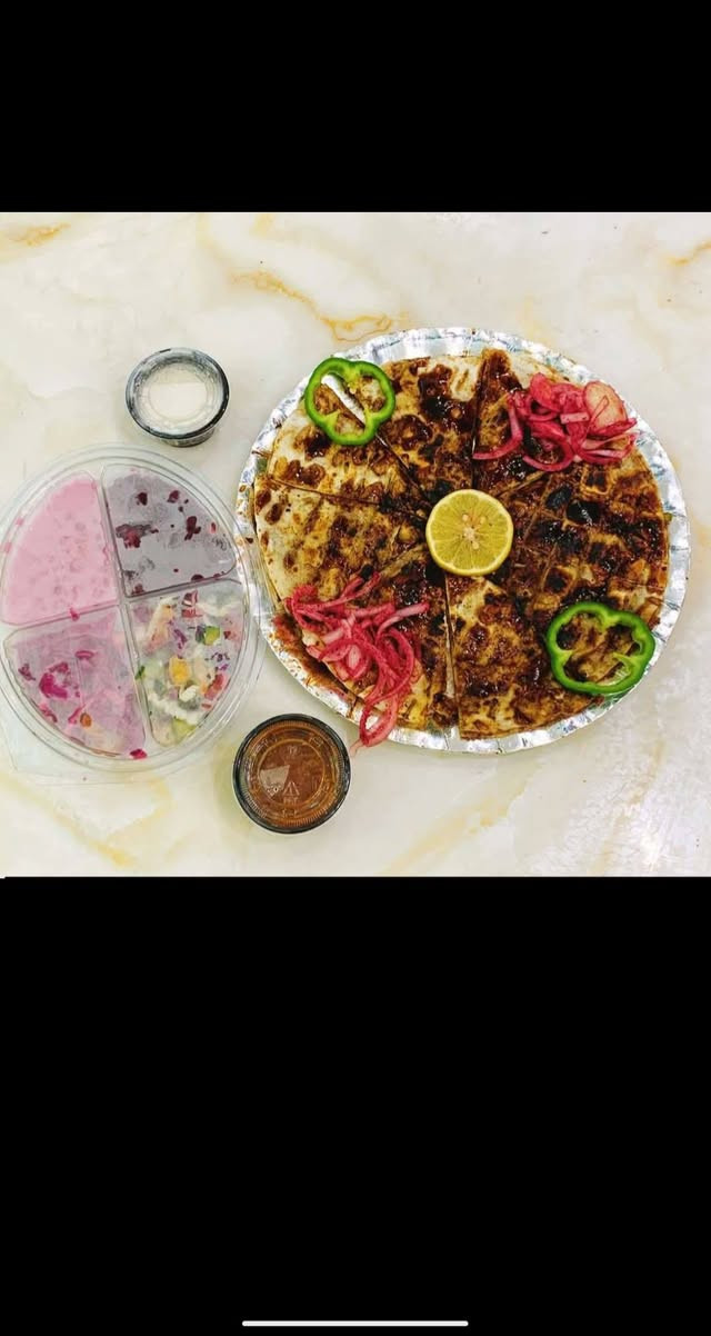 غبنة وغاب الابداع،مشويات، (ابو وطن)
اختار طبقك وخلي المزاج يرتاح
كيلو كباب الحم14000
نص كيلو كباب الحم7000
كيلو كباب دجاج 10000
نص كيلو كباب دجاج 5000
كيلو تكه الحم 20000
نص كيلو تكه الحم 10000
كيلو تكه دجاج 14000
نص كيلو تكه دجاج 7000
نفر 4شياش 8الف دينار
جميع مشويات
لفةكباب لحم1500
لفه تكه الحم2000
لفه تكه دجاج 1500
لفه معلاك 2000
لفه كباب دجاج 1000
عريس الحم 4000
عريس دجاج 4000
كيلو اجنحه على تمن 12000

نص كيلو اجنحه على تمن 6000
دجاجه عبد تمن 12000
نص دجاجه على تمن 6000
يوجد لدينا سمك شوي على تمن احمر 
مع مقبلات +عمبه +خبز كيلو 10000
ملفوف لحم 
ملفوف دجاج
ملفوف لية ولحم 
ملفوف لحم ولية
ملفوف دجاج ولية
ملفوف لية وجزر 
ملفوف لحم بل جبن 
ملفوف دجاج بل جبن
ملفوف بقلاوة
رقم التوصيل

***********
