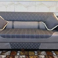 تخم • ١٠ مقاعد • نضيف